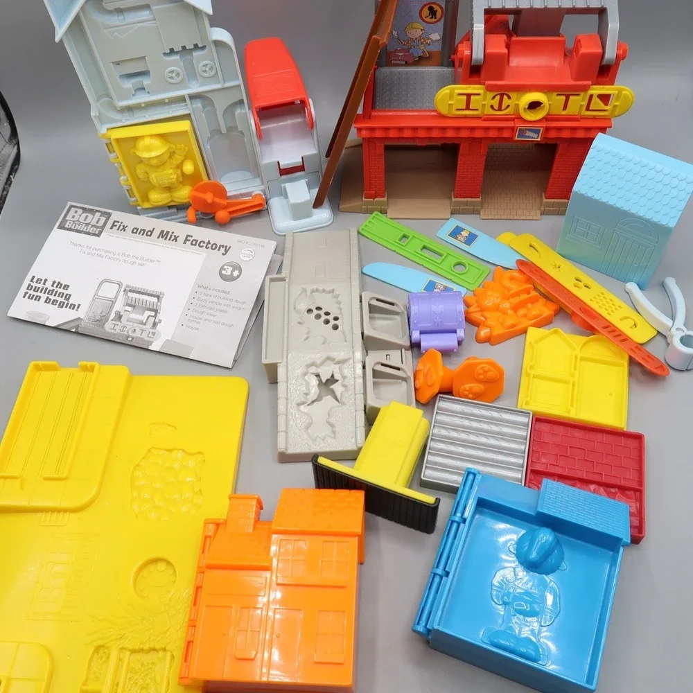 Bob the Builder Playset Clay Molding Fix Mix Factory Molds